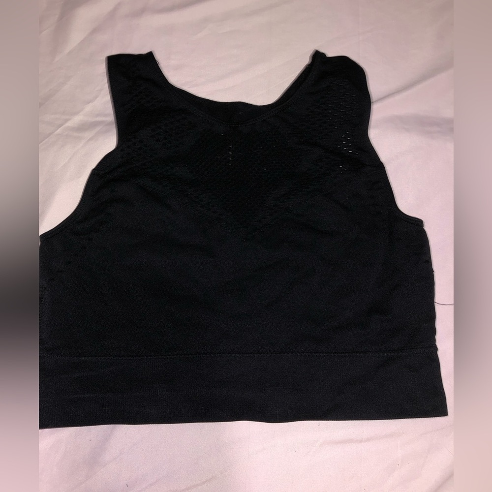 Black sports bra w cut outs